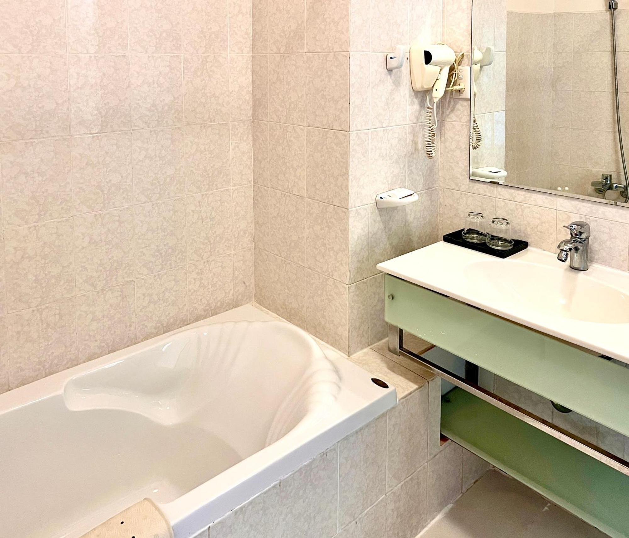 צ'או דוק Chau Pho Hotel מראה חיצוני תמונה